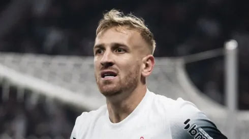 Pedro Henrique em ação pelo Coringão