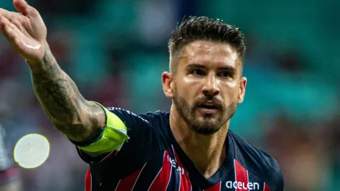 Jhony Pinho/AGIF - Everaldo pelo Bahia.