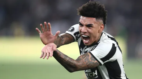 Textor pode vender Igor Jesus - Foto: Wagner Meier/Getty Images.