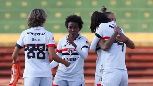 Jogadoras peças-chave do São Paulo renovam vínculo com o clube e seguem focadas nos novos desafios de 2025