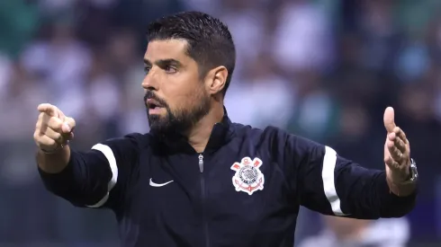 Chico Garcia sugeriu António Oliveira ao Grêmio.