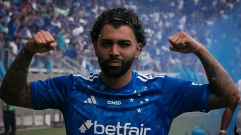 Gabigol durante sua apresentacao oficial como jogador do Cruzeiro. Foto: Fernando Moreno/AGIF