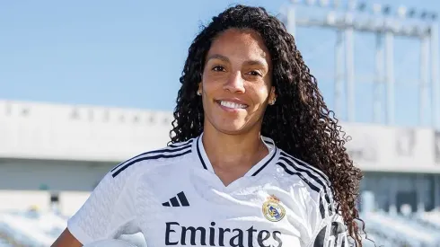 Yasmin, ex-Corinthians foi anunciada em comunicado oficial pelo Real Madrid e vai brilhar na liga europeia em 2025