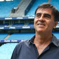 Alberto Guerra decide contratar 4 reforços ao Grêmio com aval de Gustavo Quinteros