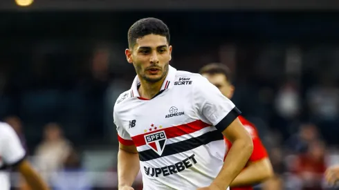 Michel Araújo durante partida do SPFC no Brasileiro.