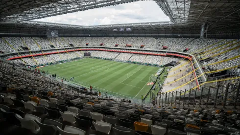 As obras para troca do gramado da Arena MRV segue a todo valor, mas divide opiniões entre os torcedores do Galo