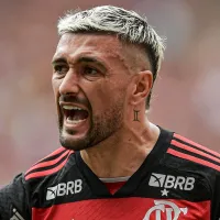 Arrascaeta expressa encantamento com nova camisa do Flamengo e repercute nas redes sociais