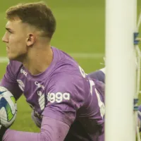 Botafogo fecha com Léo Linck após reviravolta com Athletico-PR e torcida reage: "Contratação de peso"