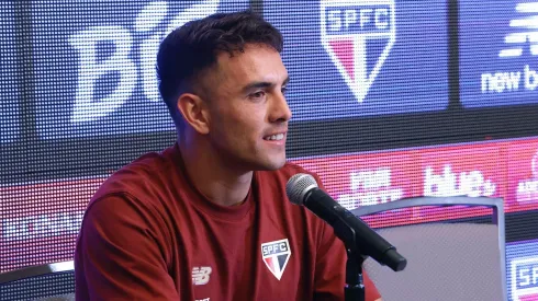 Enzo Díaz não esconde ansiedade para estreia no São Paulo - Foto: Rubens Chiri / saopaulofc