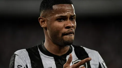 Júnior Santos continua na mira - Foto: Thiago Ribeiro/AGIF.