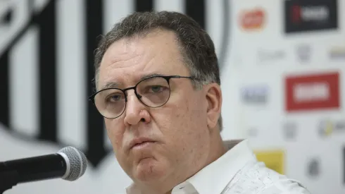 Marcelo Teixeira durante coletiva no Peixe.