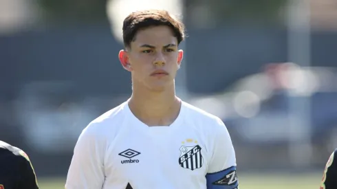 JP Chermont, joia do Santos é criticado por atuação apagada