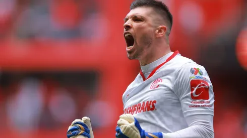 TOLUCA, MEXICO - APRIL 23: Tiago Volpi of Toluca celebrates after scoring by penalty the team's first goal during the 16th round match between Toluca and FC Juarez as part of the Torneo Clausura 2023 Liga MX at Nemesio Diez Stadium on April 23, 2023 in Toluca, Mexico. (Photo by Hector Vivas/Getty Images)