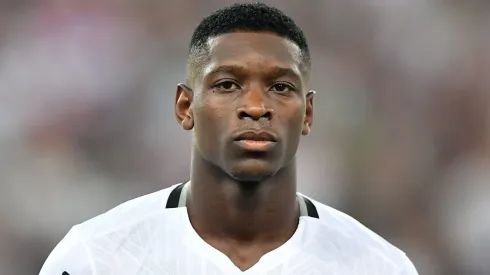 Luiz Henrique em ação pelo Botafogo - Foto: Thiago Ribeiro/AGIF