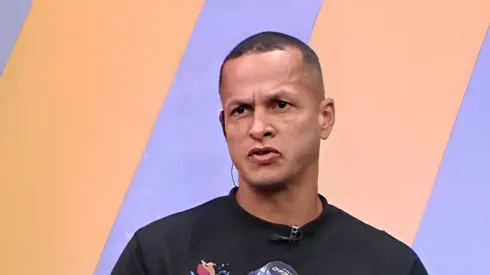 Souza aponta que o clássico de domingo (26) não tem favoritismo. Foto: Reprodução/ YouTube.