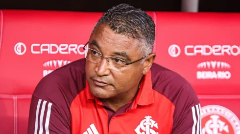 RS - PORTO ALEGRE - 08/11/2024 - BRASILEIRO A 2024, INTERNACIONAL X FLUMINENSE - Roger Machado tecnico do Internacional durante partida contra o Fluminense no estadio Beira-Rio pelo campeonato Brasileiro A 2024. Foto: Maxi Franzoi/AGIF