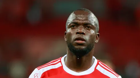 Valencia vive má-fase no Internacional