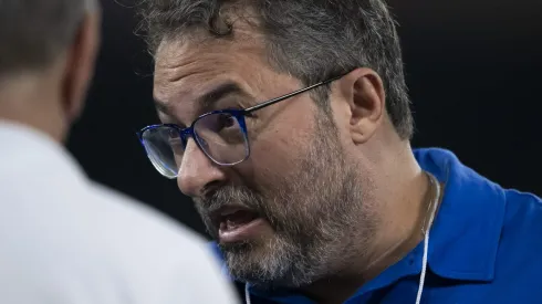 Alexandre Mattos acompanha Cruzeiro em jogo do Brasileirão – Foto: Jorge Rodrigues/AGIF