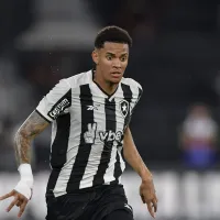 Botafogo estende contrato do volante Newton até 2028 e aumenta seu salário