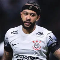 VAR deixa passar falta de Memphis Depay em Richard Ríos e vídeo flagra infração contra Palmeiras
