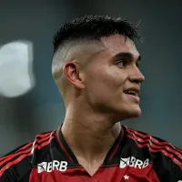 Alcaraz chama atenção em primeiro jogo pelo Everton