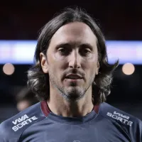 Luan e Liziero não devem ganhar chance no São Paulo mesmo com saída de Longo