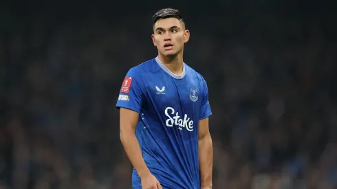 Alcaraz durante jogo pelo Everton. Photo by Jan Kruger/Getty Images