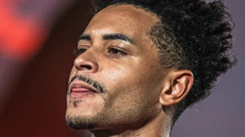 Matheuzinho durante partida do Baianão.