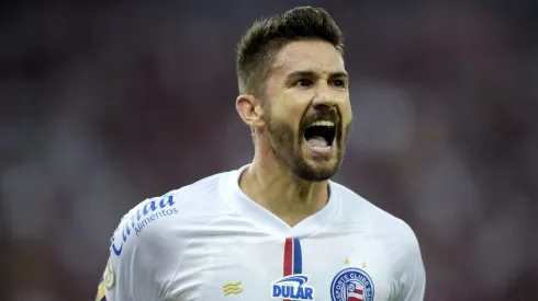 Contratação de Everaldo, ex-Bahia é não é vista com bons olhos pelos torcedores do Fluminense