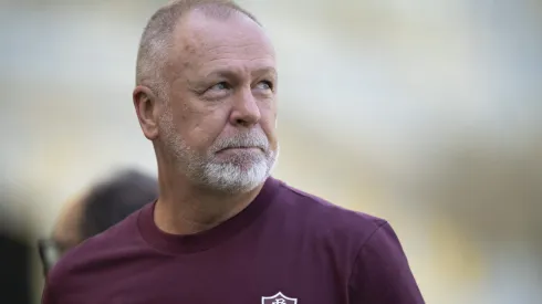 RJ – RIO DE JANEIRO – 16/02/2025 – CARIOCA 2025, FLUMINENSE X NOVA IGUACU – Mano Menezes tecnico do Fluminense durante partida contra o Nova Iguacu no estadio Maracana pelo campeonato Carioca 2025. Foto: Jorge Rodrigues/AGIF