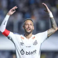 Neymar é ovacionado ao marcar 1° gol em retorno ao Santos contra Água Santa: “muito gênio”