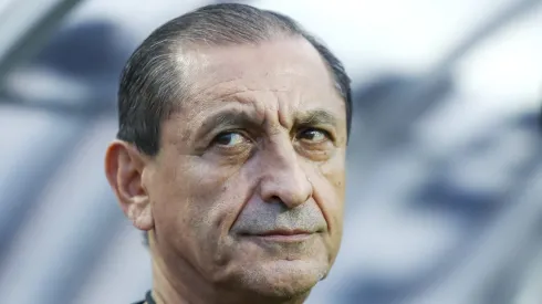 Ramón Diáz, técnico do Corinthians, durante partida contra o Portuguesa no Pacaembu pelo Campeonato Paulista 2025. Foto: Marco Miatelo / AGIF