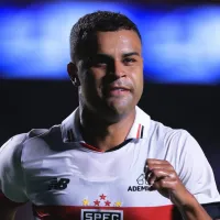 Alisson sai em defesa de Zubeldía no São Paulo: “Desnecessária”