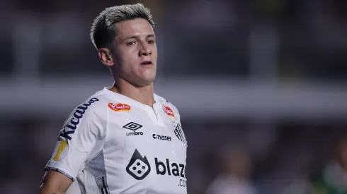 Léo Godoy foi defendido pelo técnico. Foto: Ettore Chiereguini/AGIF