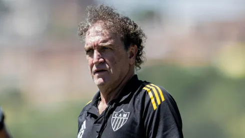 Cuca durante treino do Galo.