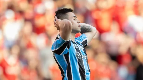 Chileno sofreu uma lesão no jogo da Copa do Brasil