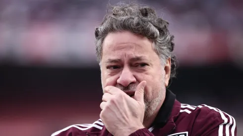 Casares, presidente do São Paulo, durante partida contra o Corinthians no Morumbis pelo Campeonato Brasileiro A 2022. Foto: Ettore Chiereguini / AGIF