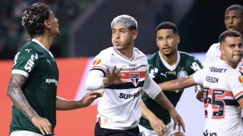 SP – SAO PAULO – 16/02/2025 – PAULISTA 2025, PALMEIRAS X SAO PAULO – Alan Franco jogador do Sao Paulo durante partida contra o Palmeiras no estadio Arena Allianz Parque pelo campeonato Paulista 2025. Foto: Marcello Zambrana/AGIF