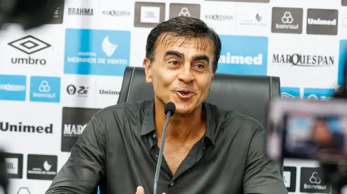 Gustavo Quinteros em partida do Campeonato Gaúcho 2025/ Foto: Luiz Erbes/AGIF