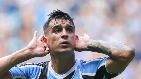 Cristaldo durante jogo do Imortal em 2024.