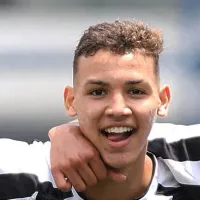 Deivid Washington veste a 36 do Santos e Caixinha quer atacante em 3 funções diferentes