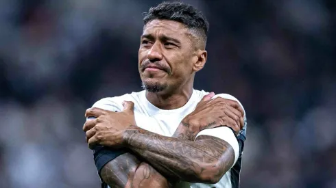 Paulinho após sua última partida pelo Corinthians, contra o Racing (URU), na Neo Química Arena, pela Copa Sul-Americana 2024.