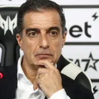 Renato Paiva comenta pressão da torcida do Botafogo e dispara: “Quem come camarão, não…”