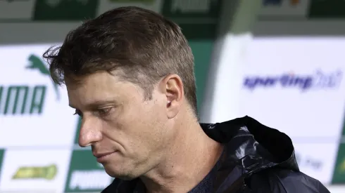 SP – SAO PAULO – 28/01/2025 – PAULISTA 2025, PALMEIRAS X BRAGANTINO – Fernando Seabra tecnico do Bragantino durante partida contra o Palmeiras no estadio Arena Allianz Parque pelo campeonato Paulista 2025.