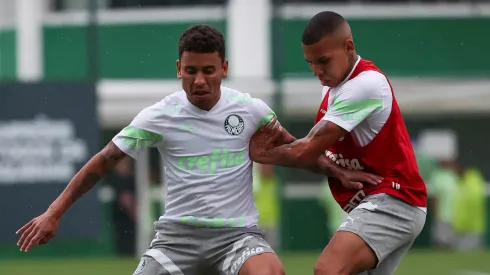 Garcia (à direita) agrada ao scout do Grêmio para reforçar elenco de Quinteros na LD