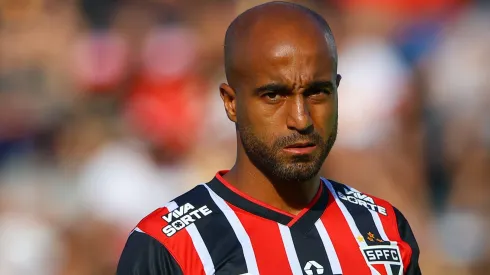 Lucas Moura não escapou da pergunta sobre o gramado do Allianz Parque