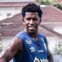 Gil vem ganhando mais espaço no Santos com Pedro Caixinha na temporada
