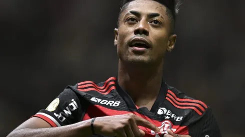Bruno Henrique chegará a marca de 100 gols com o manto rubro-negro se marcar mais uma vez diante do Vasco (Photo by Pedro Vilela/Getty Images)