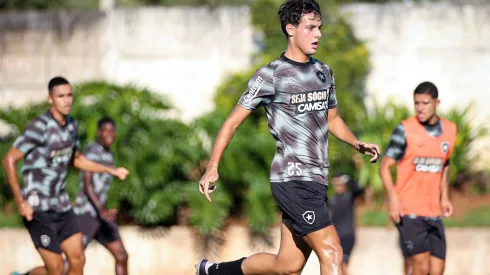 John Textor quer reestruturar a base para gerar cada vez novos talentos