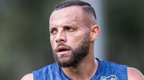 Guilherme não será liberado agora – Fotos: Raul Baretta/ Santos FC.